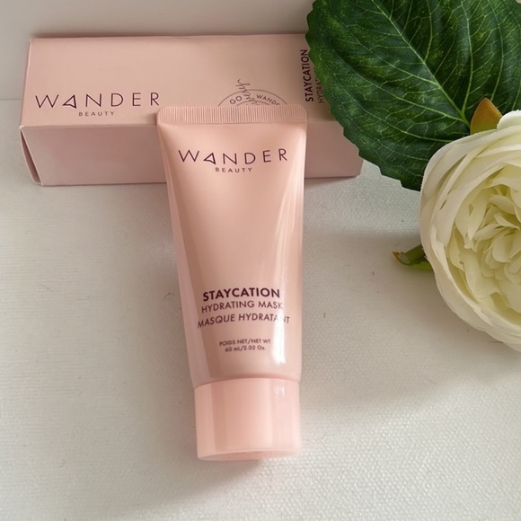 Wander Staycation Hydrating Mask - Picture 1 of 3